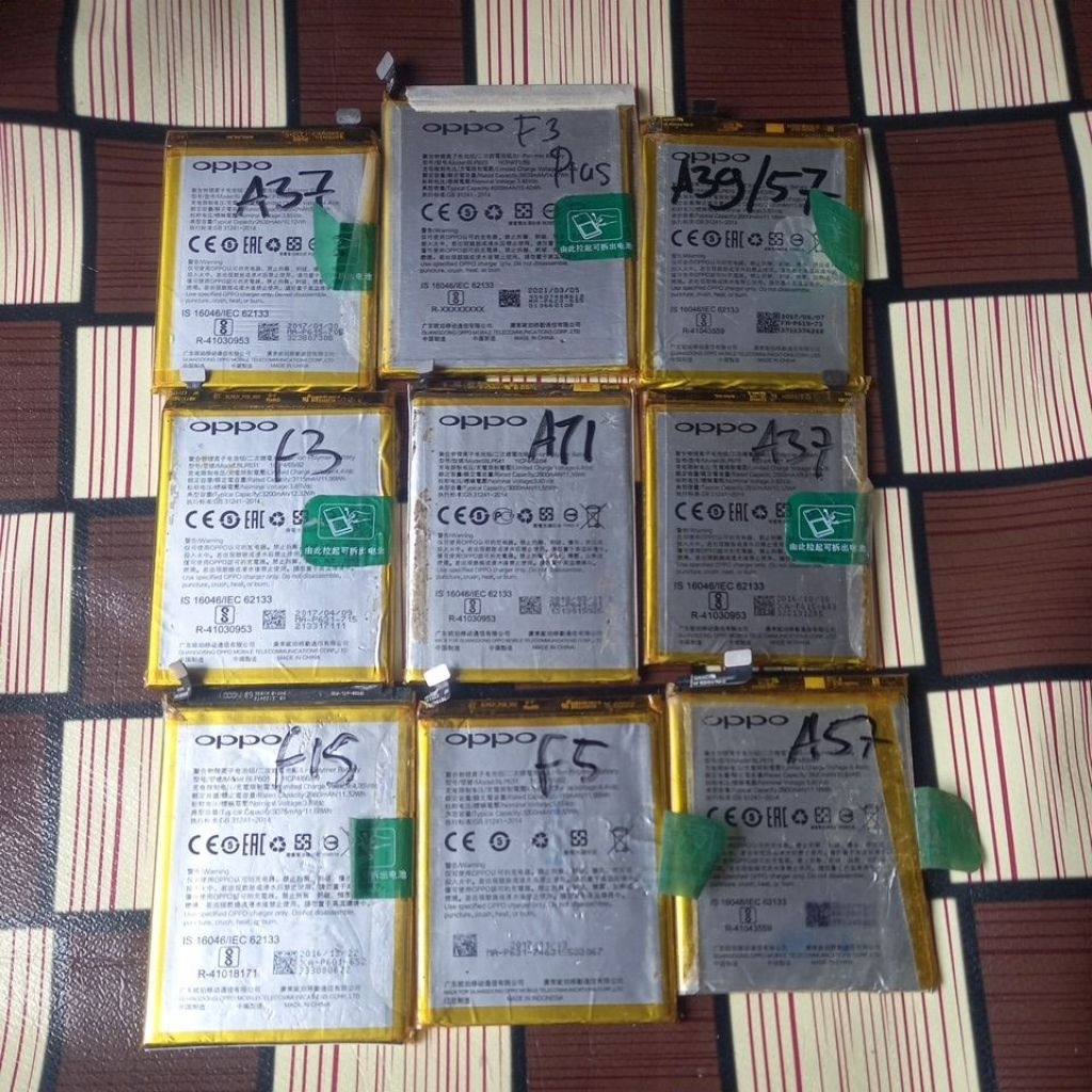 Batrai hp oppo bekas original Cabutan