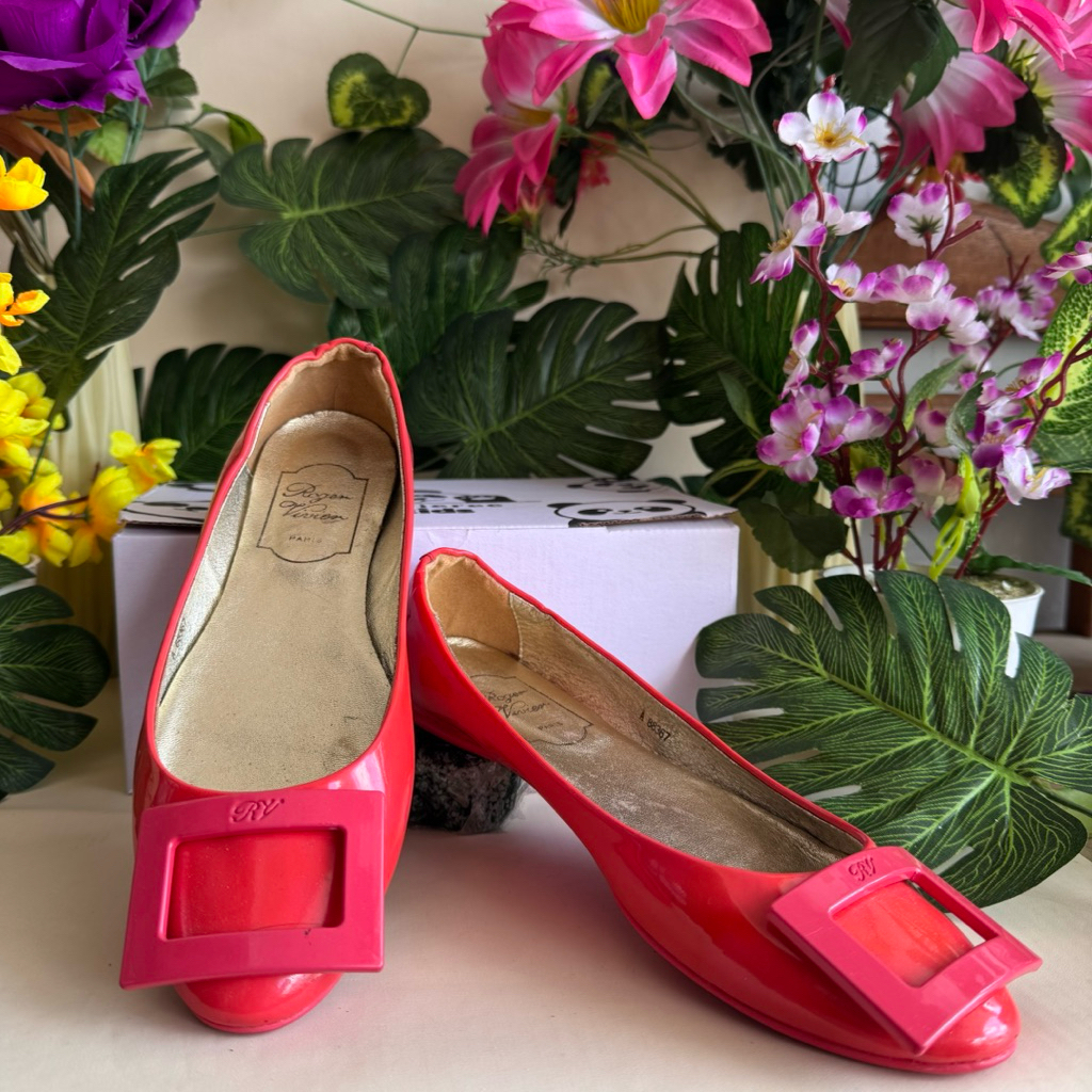 Roger Vivier Geommette Patent Ballerina Flats