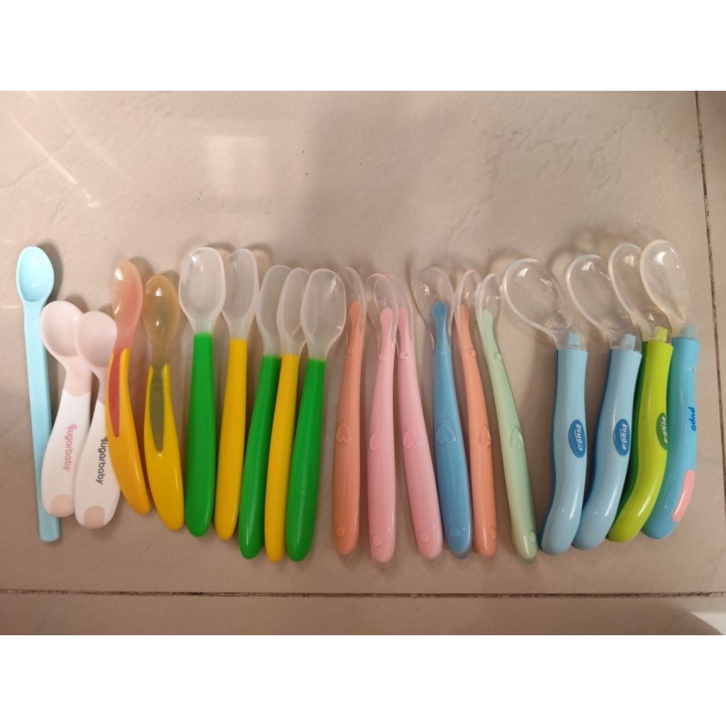 PRELOVED BARU Pispot training untuk anak/toilet training/ gantungan stroller/gantungan/sendok mpasi 