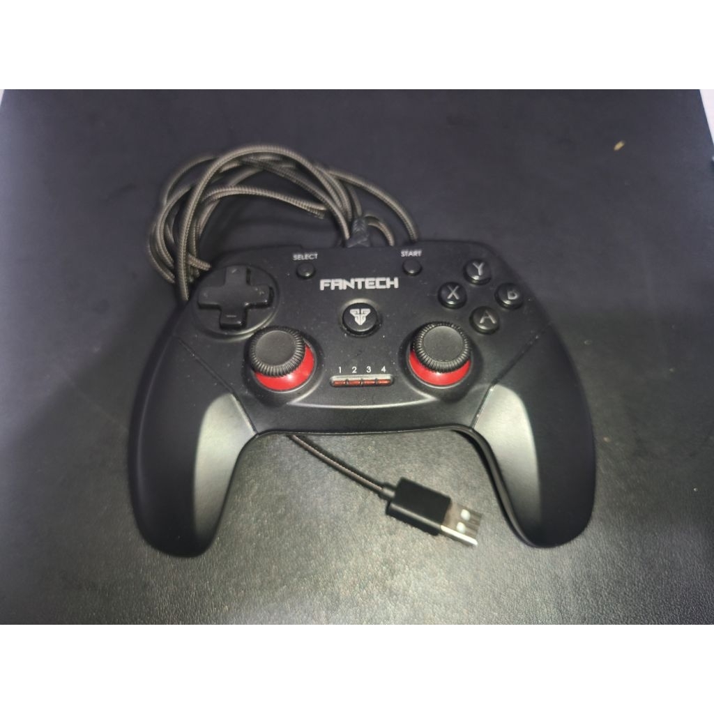 FantechGP12 Gaming Controller Gamepad Joystick USB (Second/Bekas)