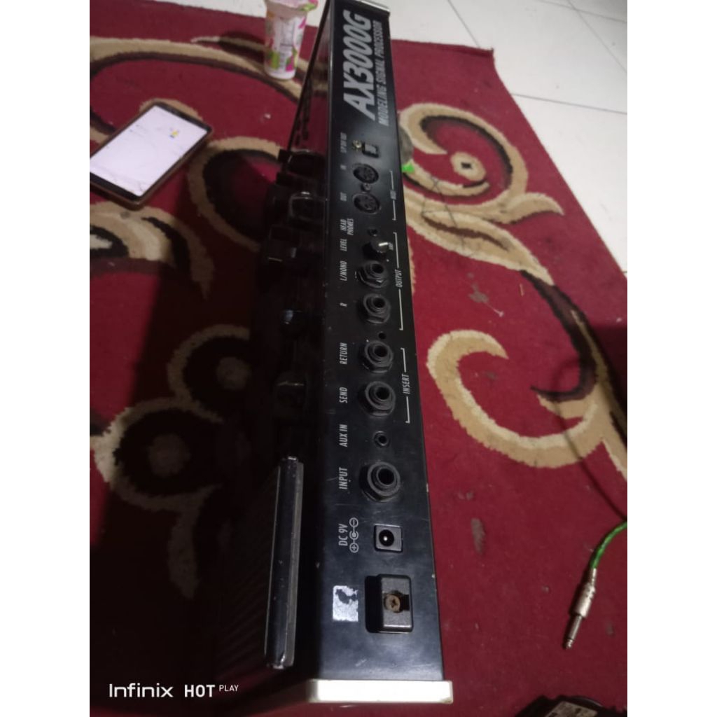epek gitar KORG AX3000G