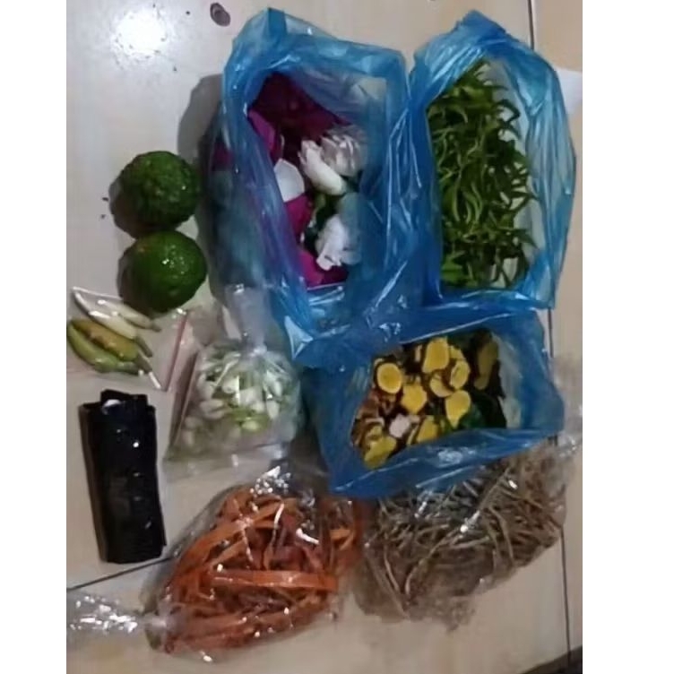 Perlengkapan Bunga Macan Kera