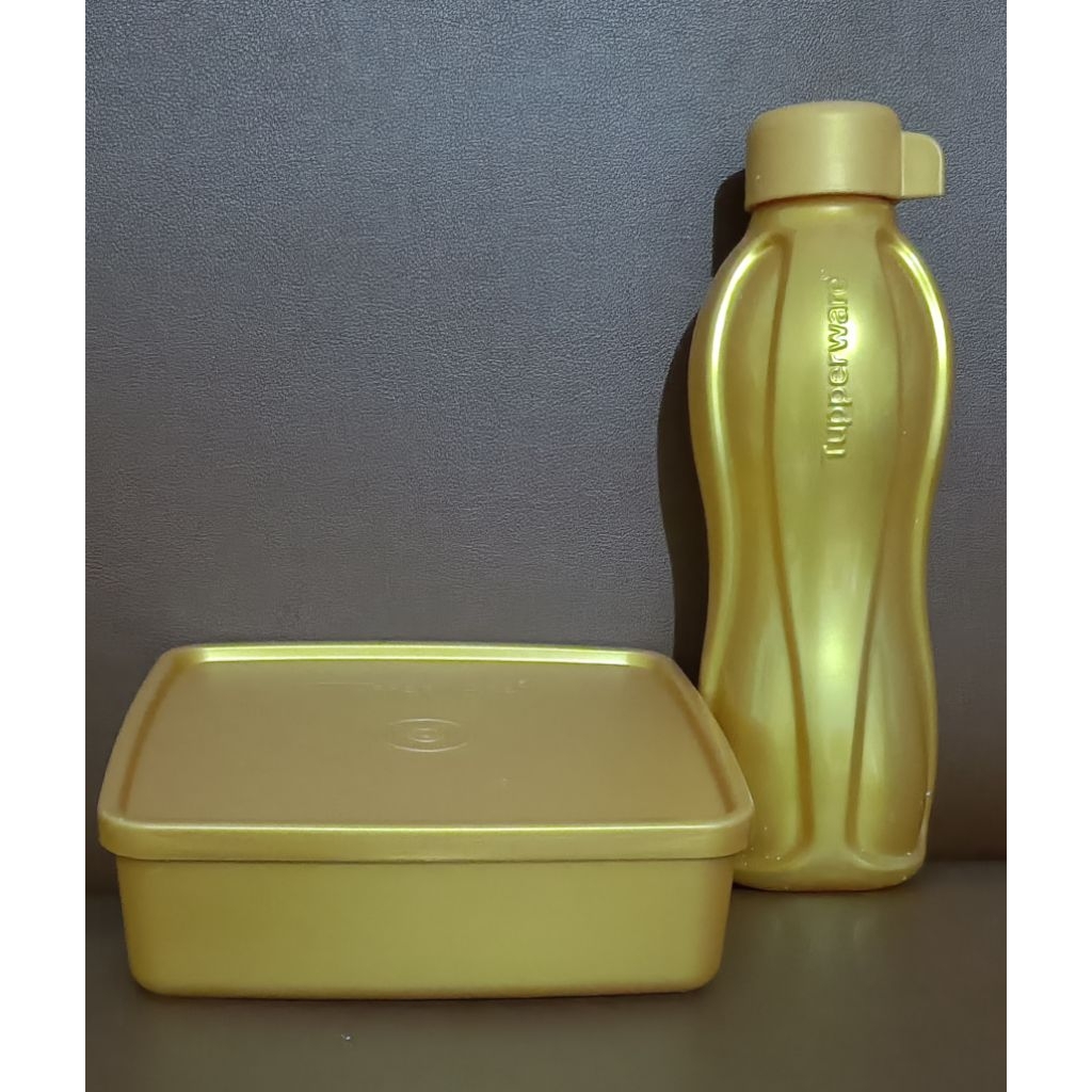 Tupperware Large Square Away Gold-Silver (1set dengan botol)