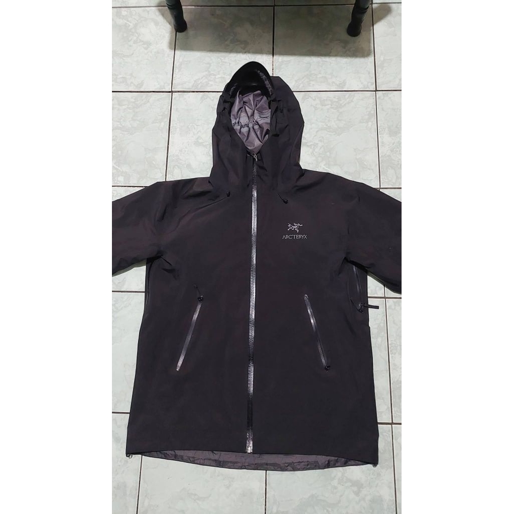 Arcteryx Beta LT Jacket in Black