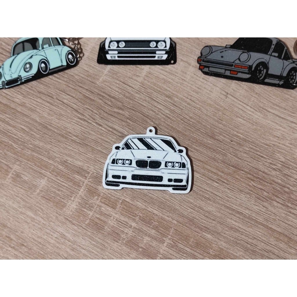 gantungan kunci model mobil BMW e36