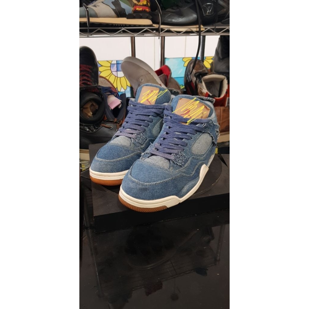 Naiki JordiRetro 4 Levis Denim Blue size 44 (Rare)