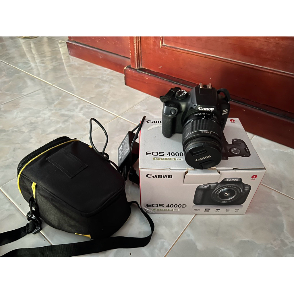 CANON EOS 4000D
