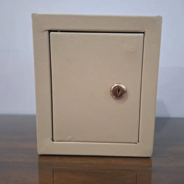 Box panel indoor 17x20x12 Box panel listrik PLN