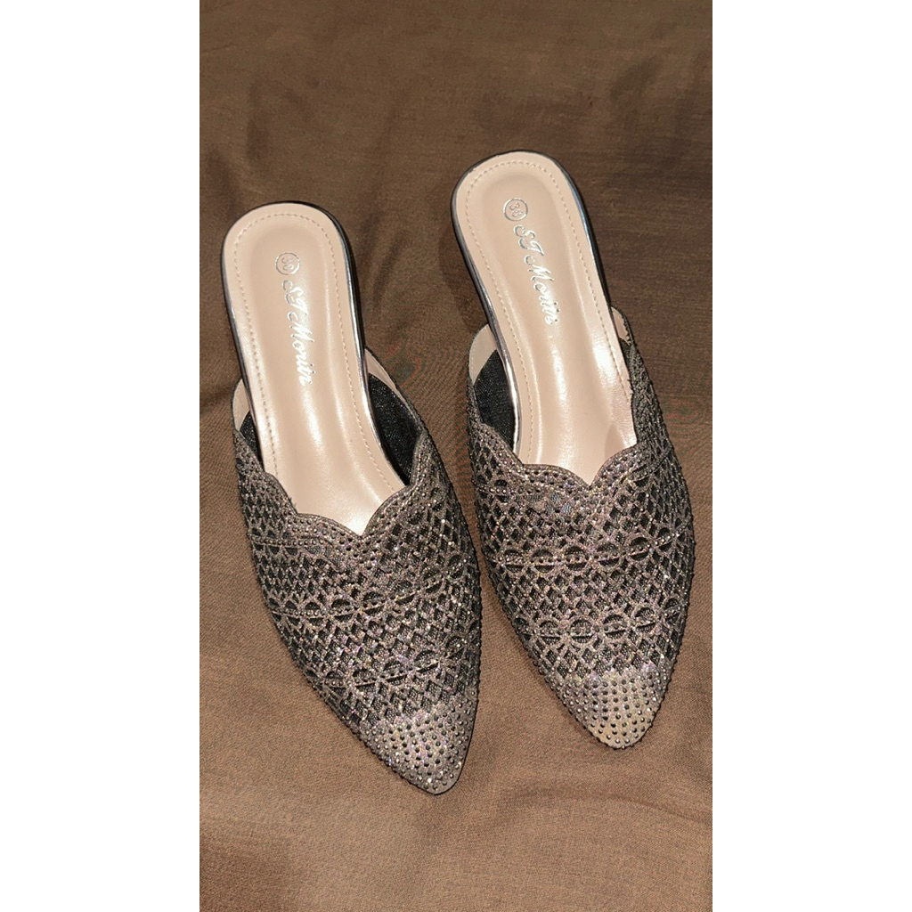 PRELOVED SENDAL PESTA ST MORITZ