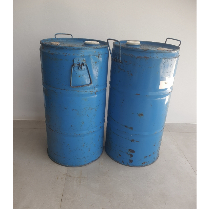 Tong / Drum Besi  Kosong BEKAS Bibit Bibit Parfum (Berkarat) 30 Liter