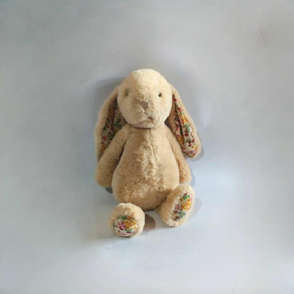 Boneka kelinci by seulgi