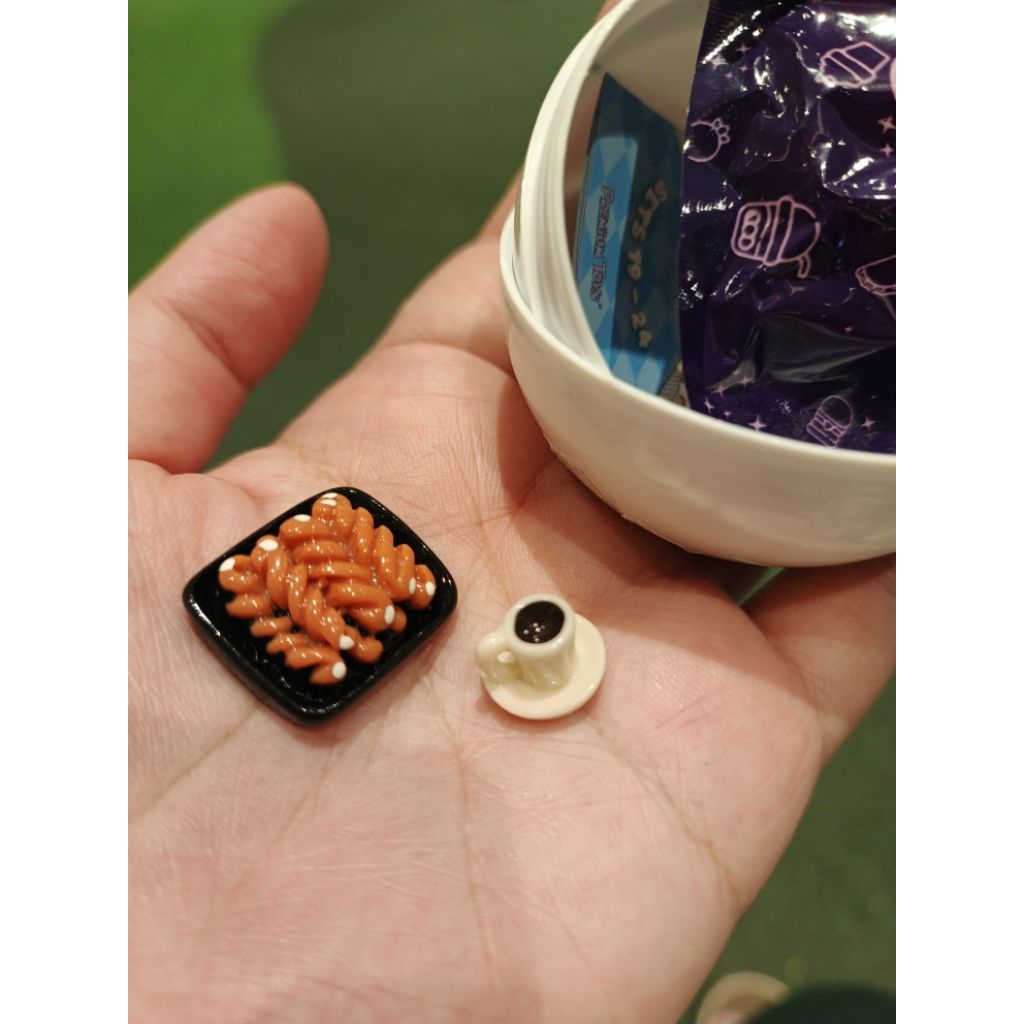mini world collectible open ball (selected) churros & chocolate