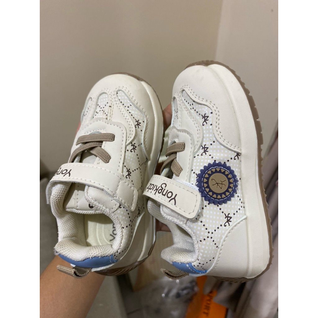 sepatu anak yongkidz