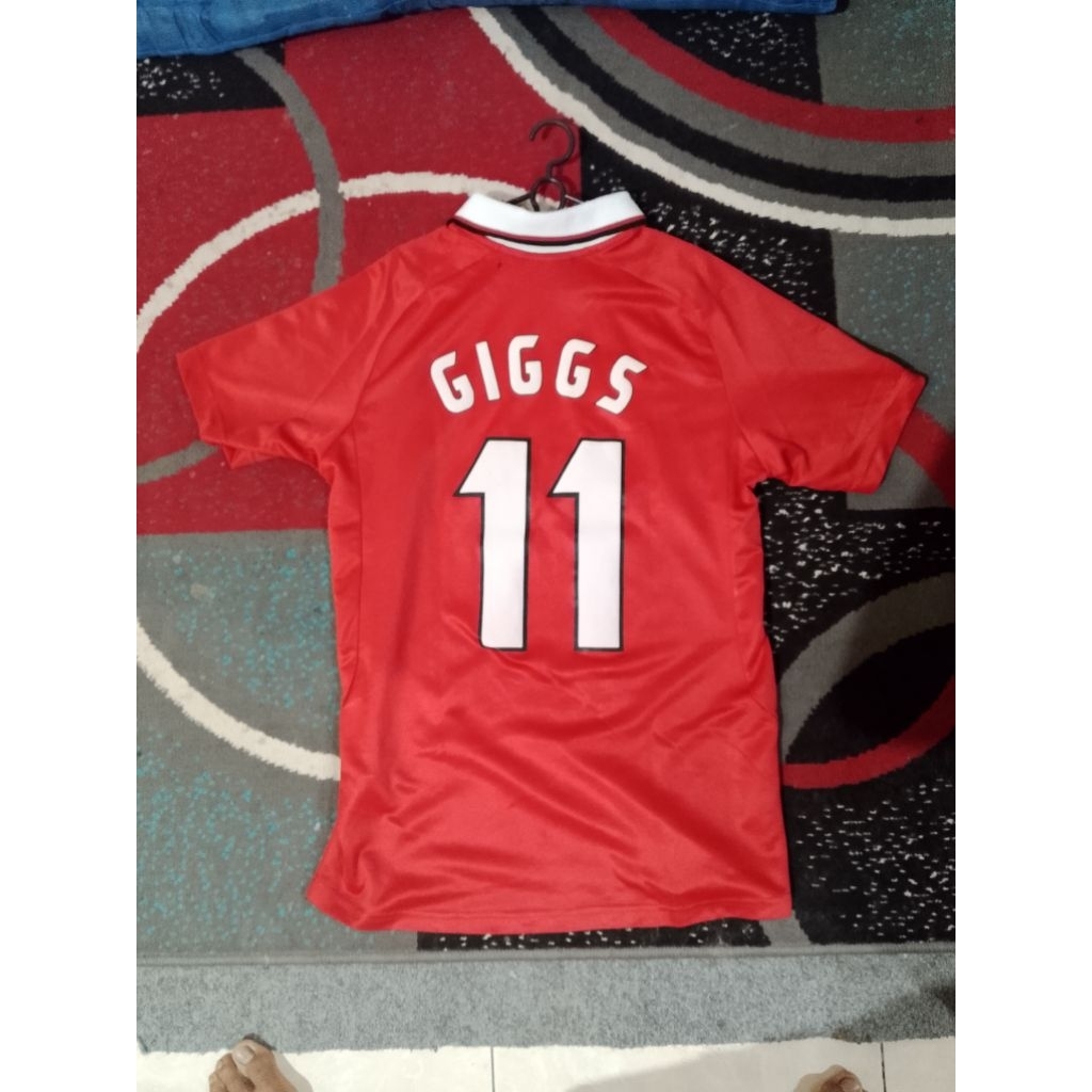 Jersey Manchester United Final Ucl 1999, nameset Giggs, nameset bahan velvet