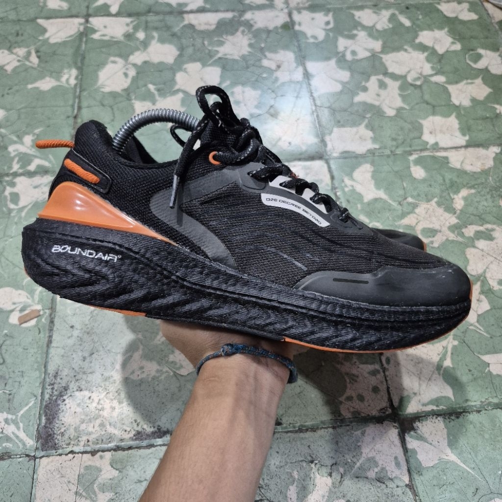 Sepatu Lari 361 Degrees Boundair Rain-Block(42)