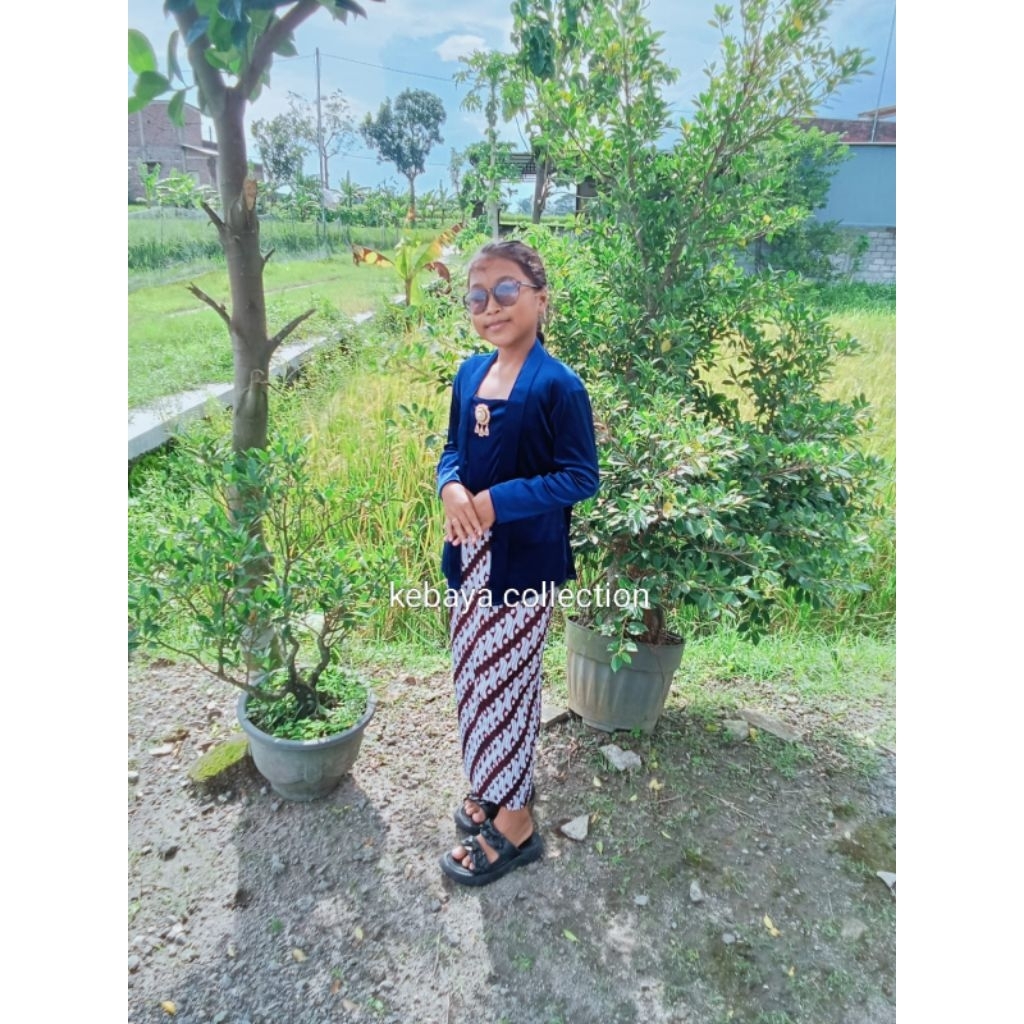 SET KEBAYA BLUDRU KUTUBARU  ANAK PEREMPUAN (atasan+rok plisket)