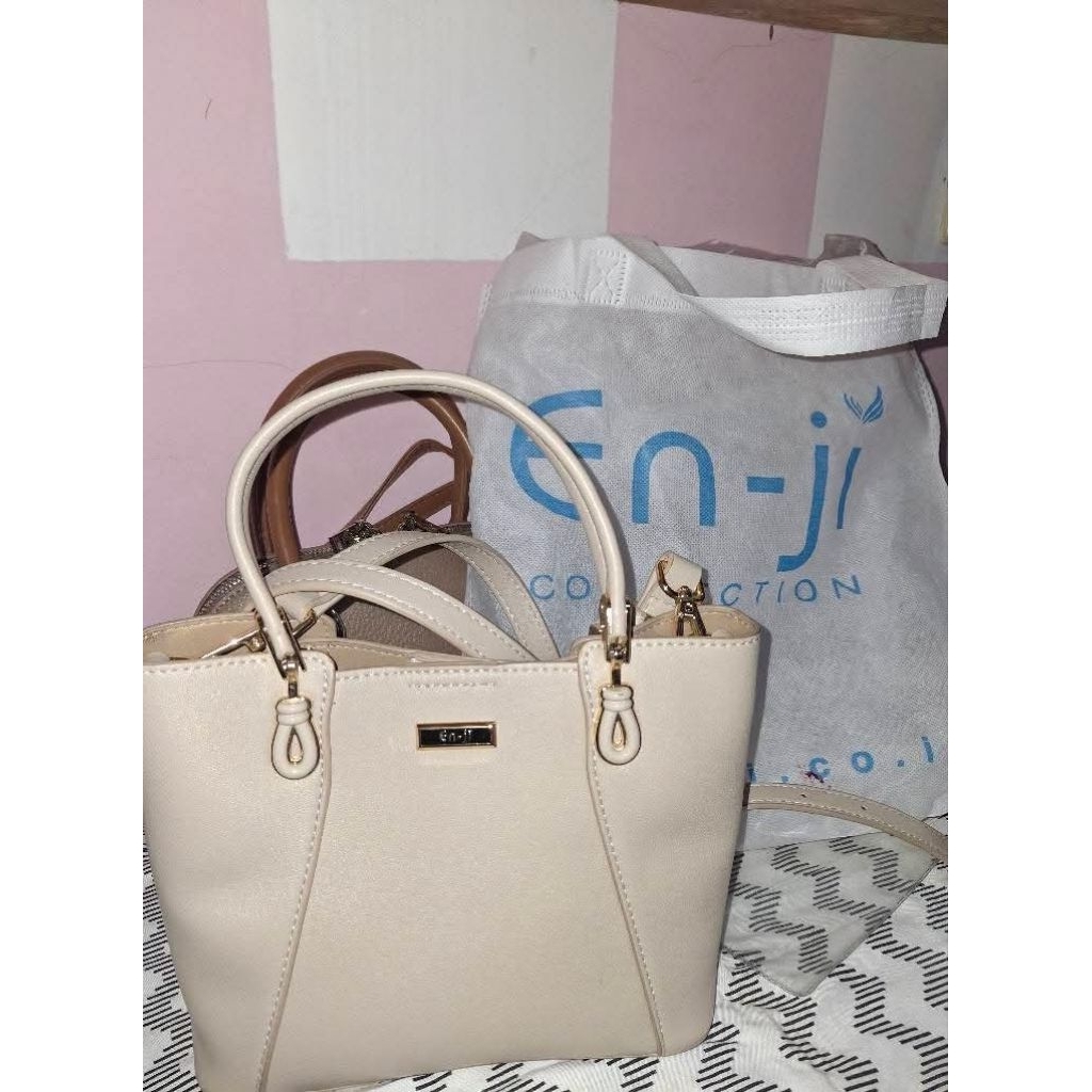 Enji Siyun Handbag Cream