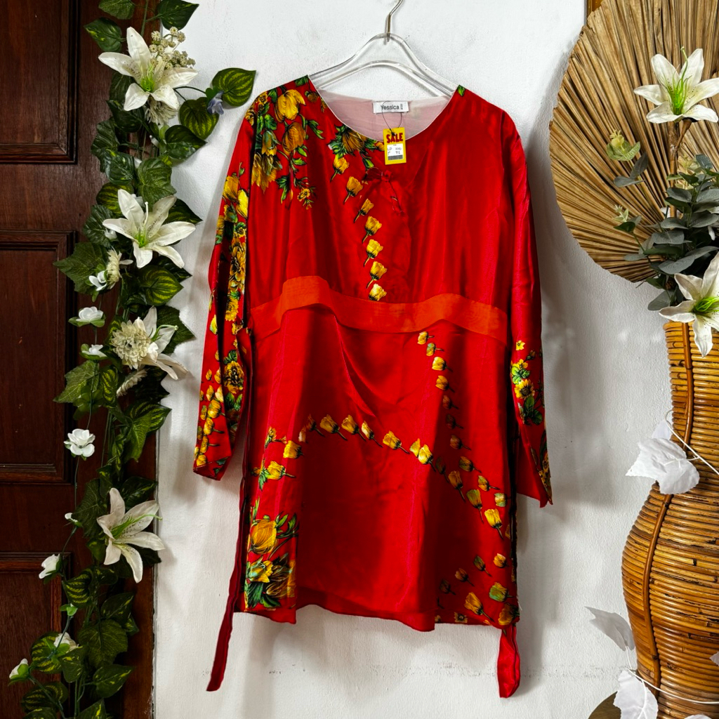 Tunik Merah Satin Silk