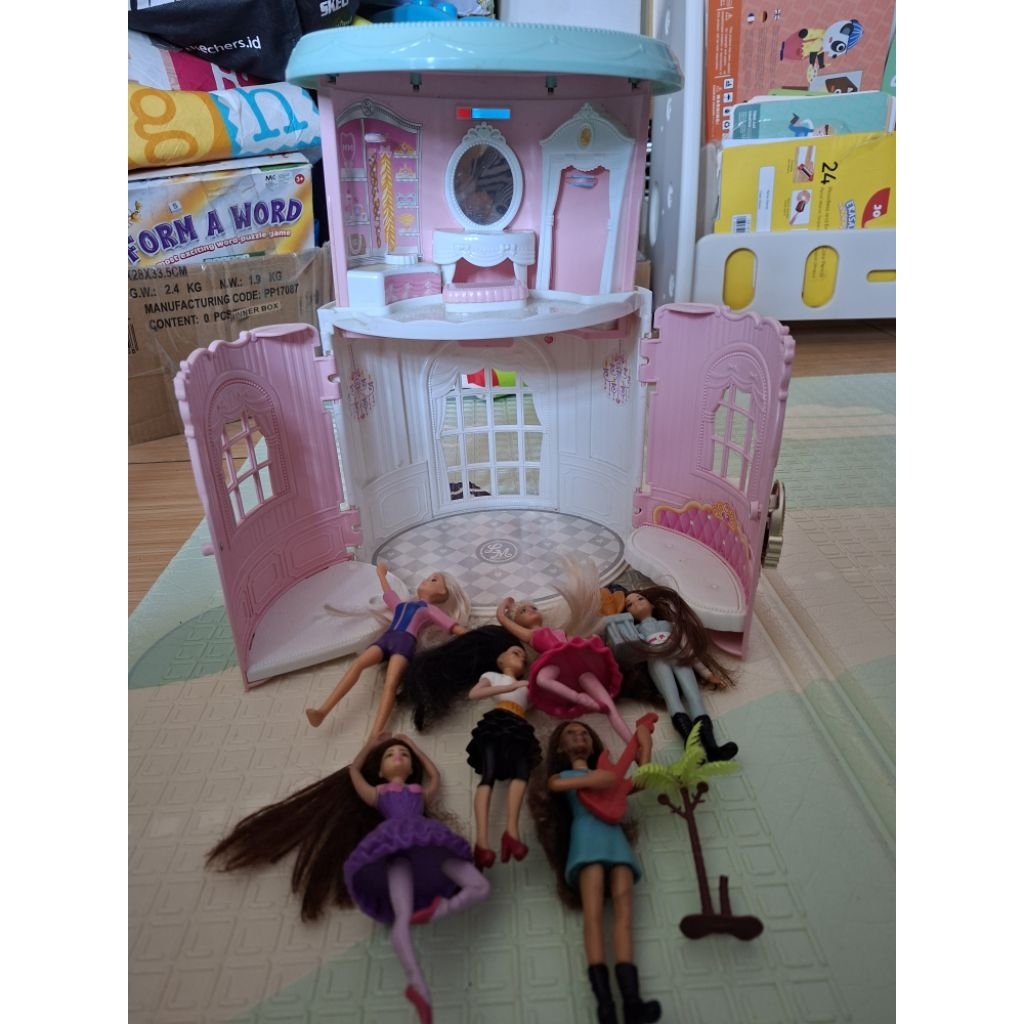 Diorama barbie Minni Matel