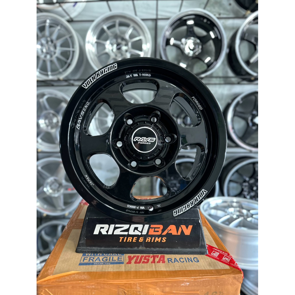 velg te37 XT r15 black glossy pcd 6x139,7 kondisi baru