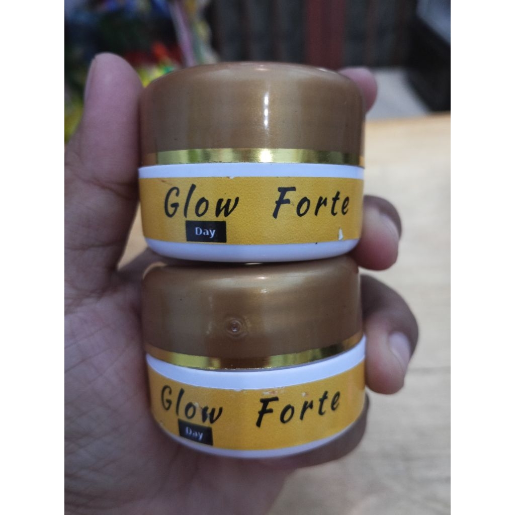 GLOW FORTE DAY/ CREAM SIANG