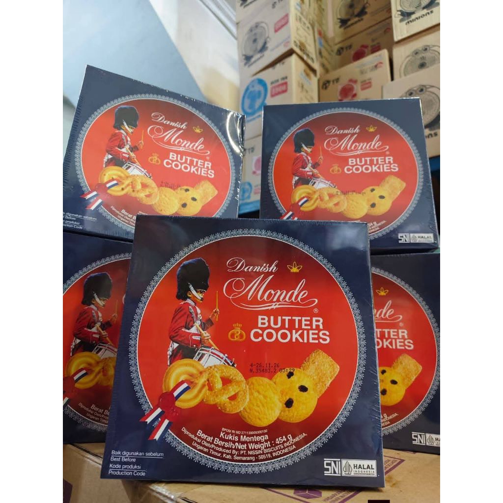 Monde biscuit jajan lebaran kaleng