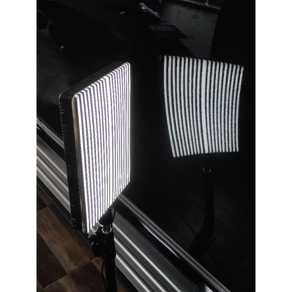 Lampu perbaikan penyok mobil PDR