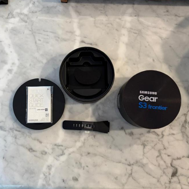 Bekas Samsung Galaxy Gear S3 Frontier (Box Only + Quick Start Guide + Original Small Strap)