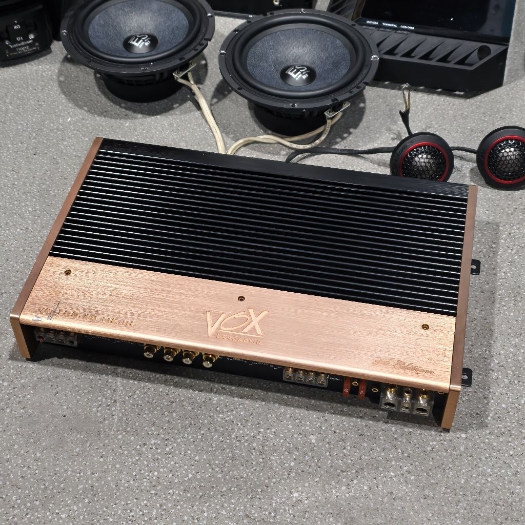 VOX RESEARCH VK100. 4 MKIII power 4 channel