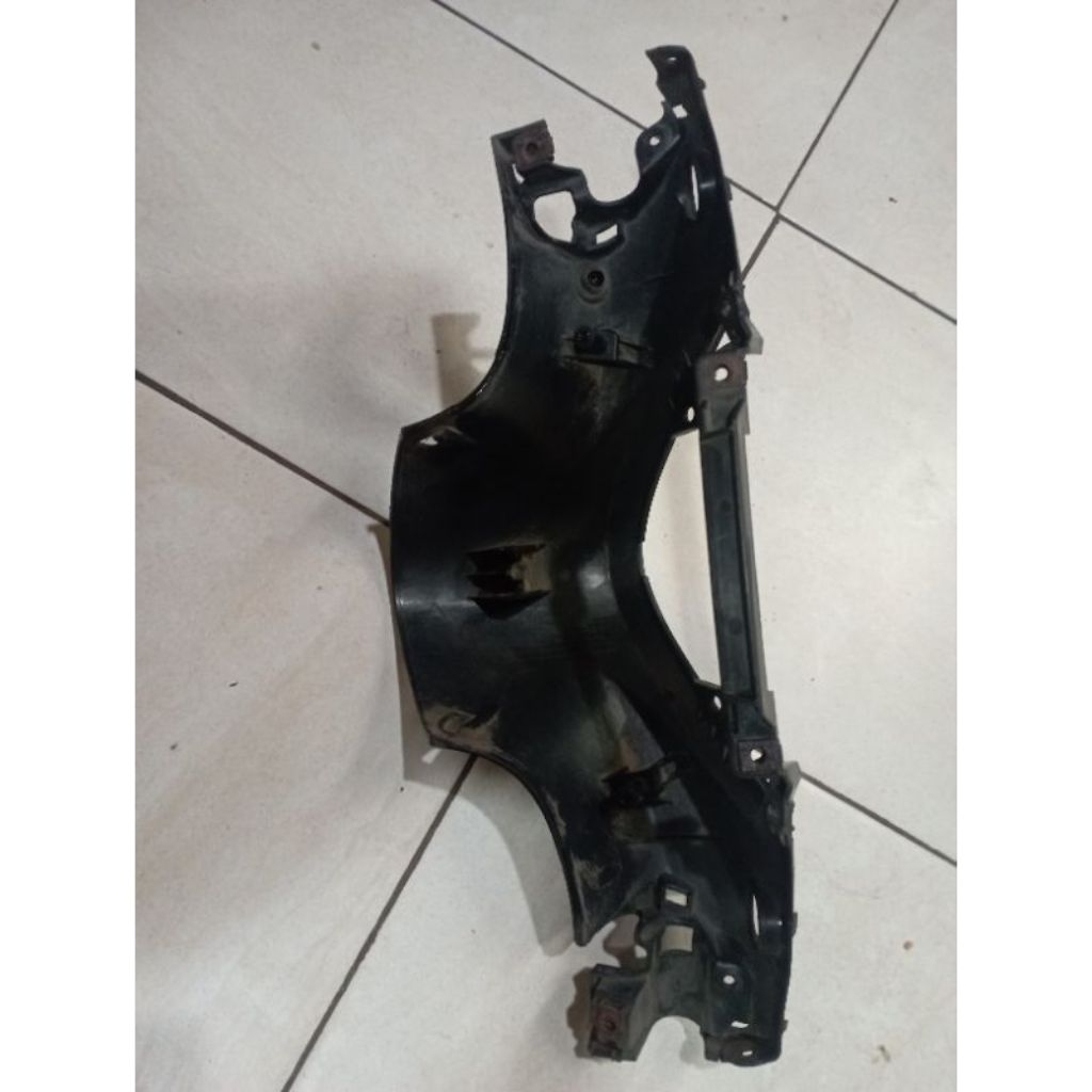 batok kepala belakang xeon karbu/ Xeon RC 125/ Xeon GT 125 Original