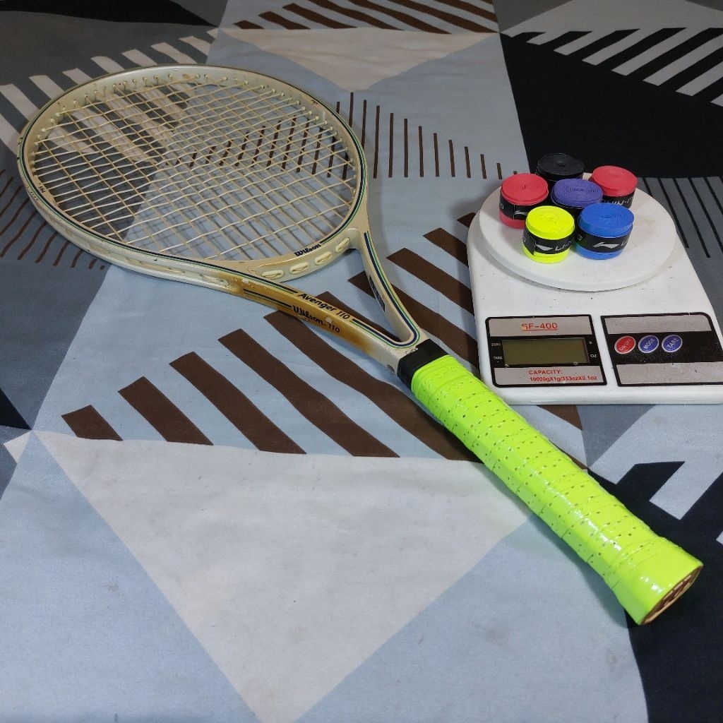 RAKET TENIS ORIGINAL WILSON AVENGER 110 BEKAS 340G
