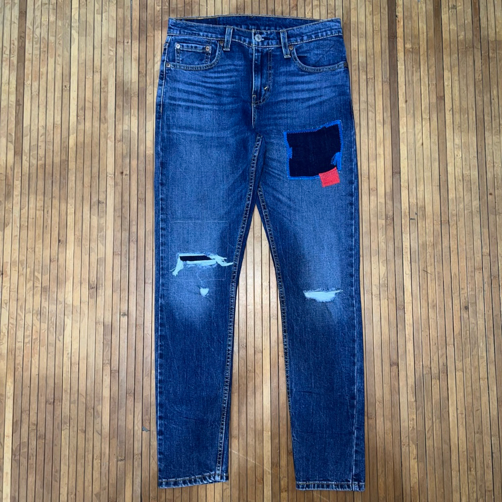 LEVIS 512 TAPERED FIT RIPPED DISTRESSED PATCH STRETCH DENIM JEANS