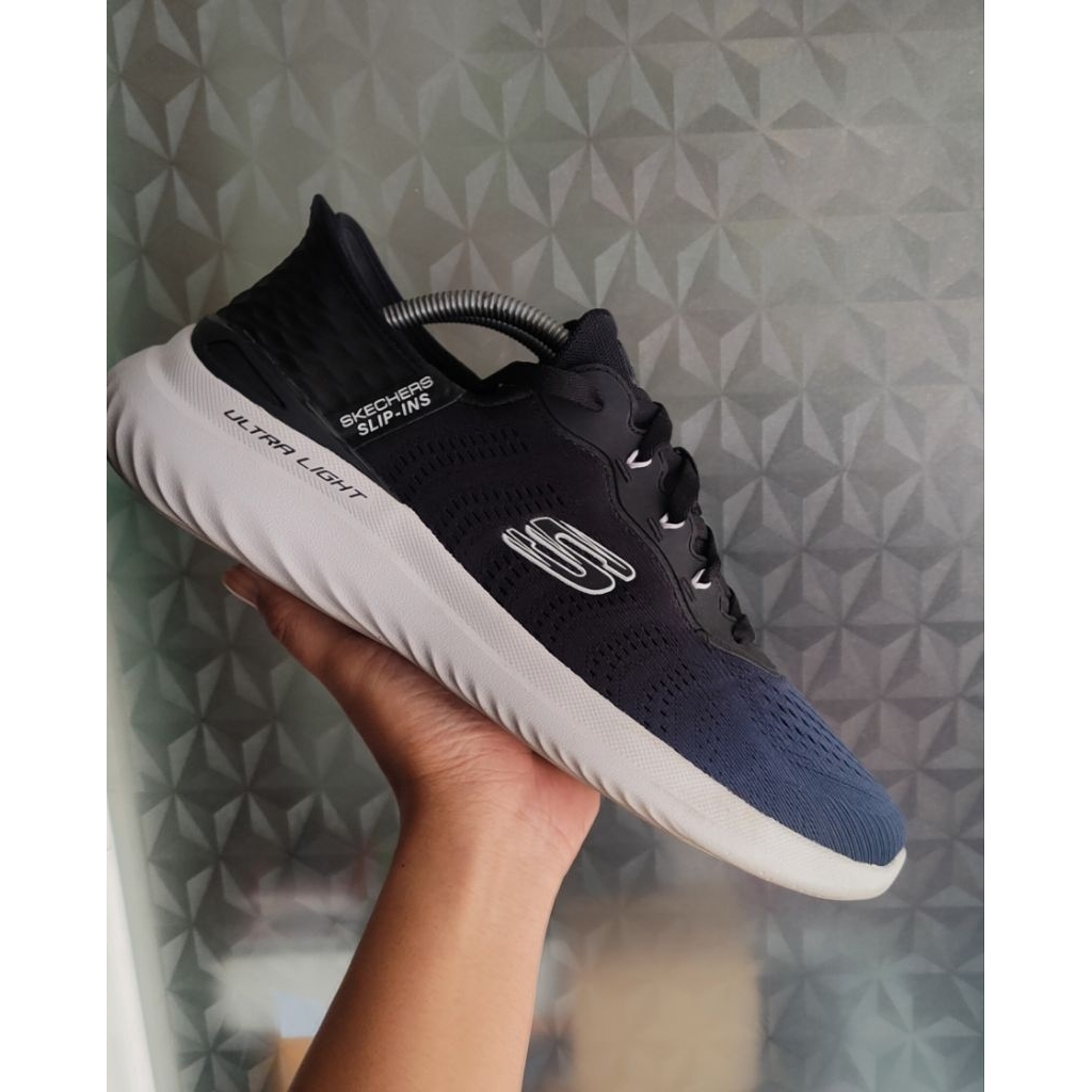 sepatu original Skechers SZ 43 second bekas preloved