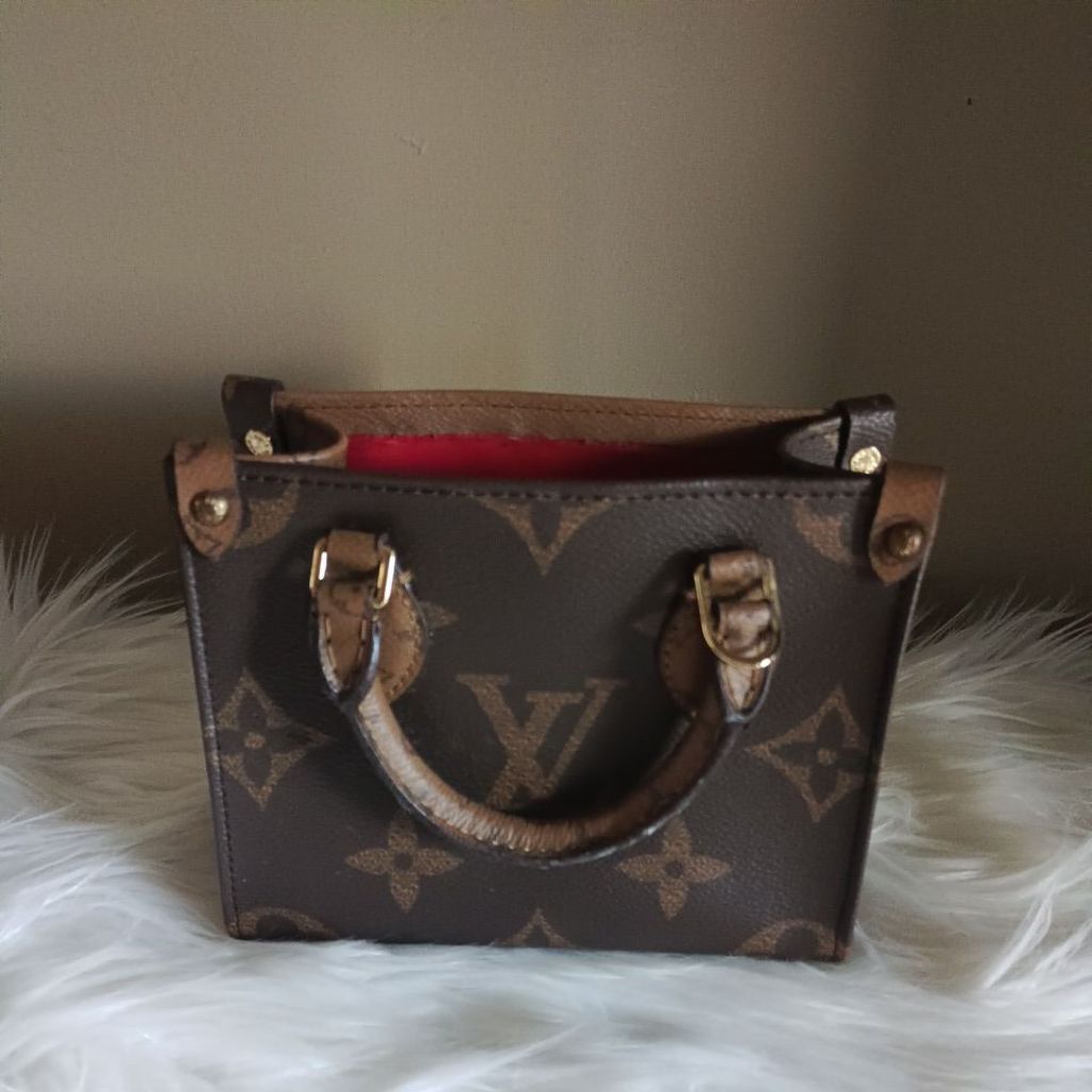 LV Onthego PM