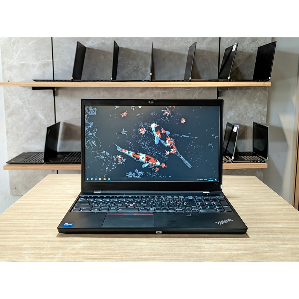 LENOVO THINKPAD P15v Intel Core i7-11850H / NVIDIA RTX A2000 / 32GB RAM / SSD 256GB / 15,6" FHD / SE