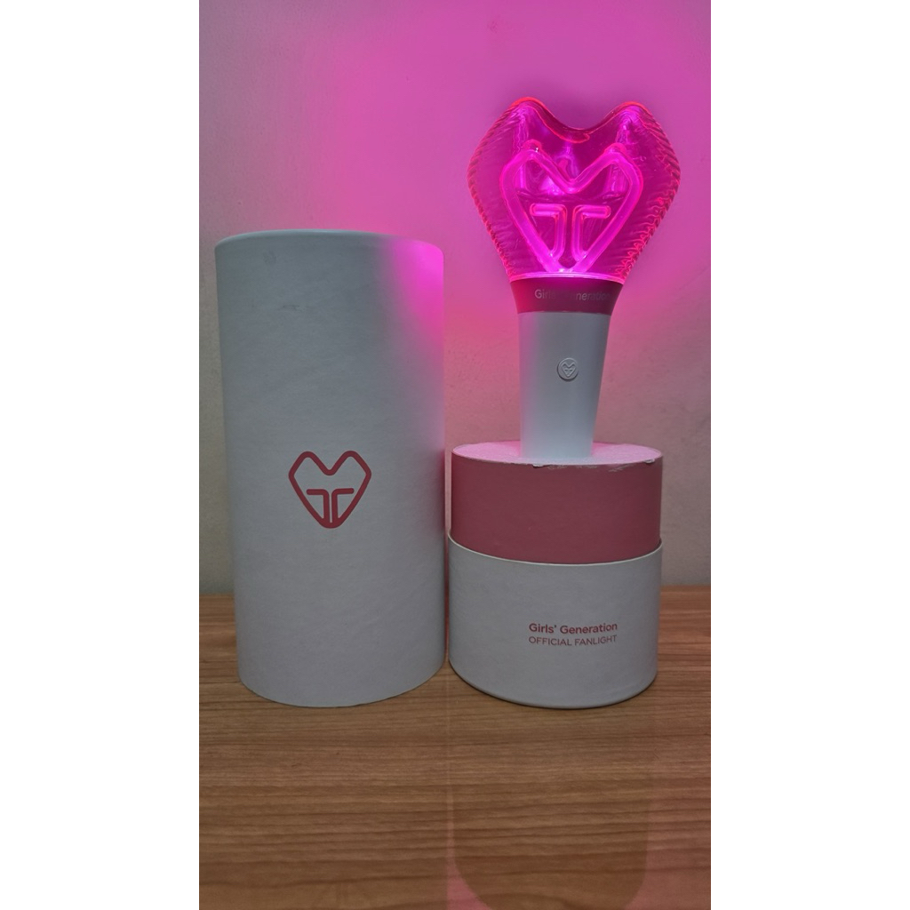 OFFICIAL LIGHTSTICK SNSD / GIRL'S GENERATION - Preloved fan light stick