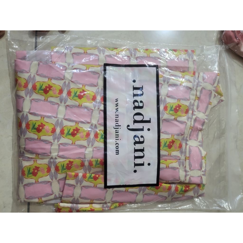 nadjani zoella pink jfw