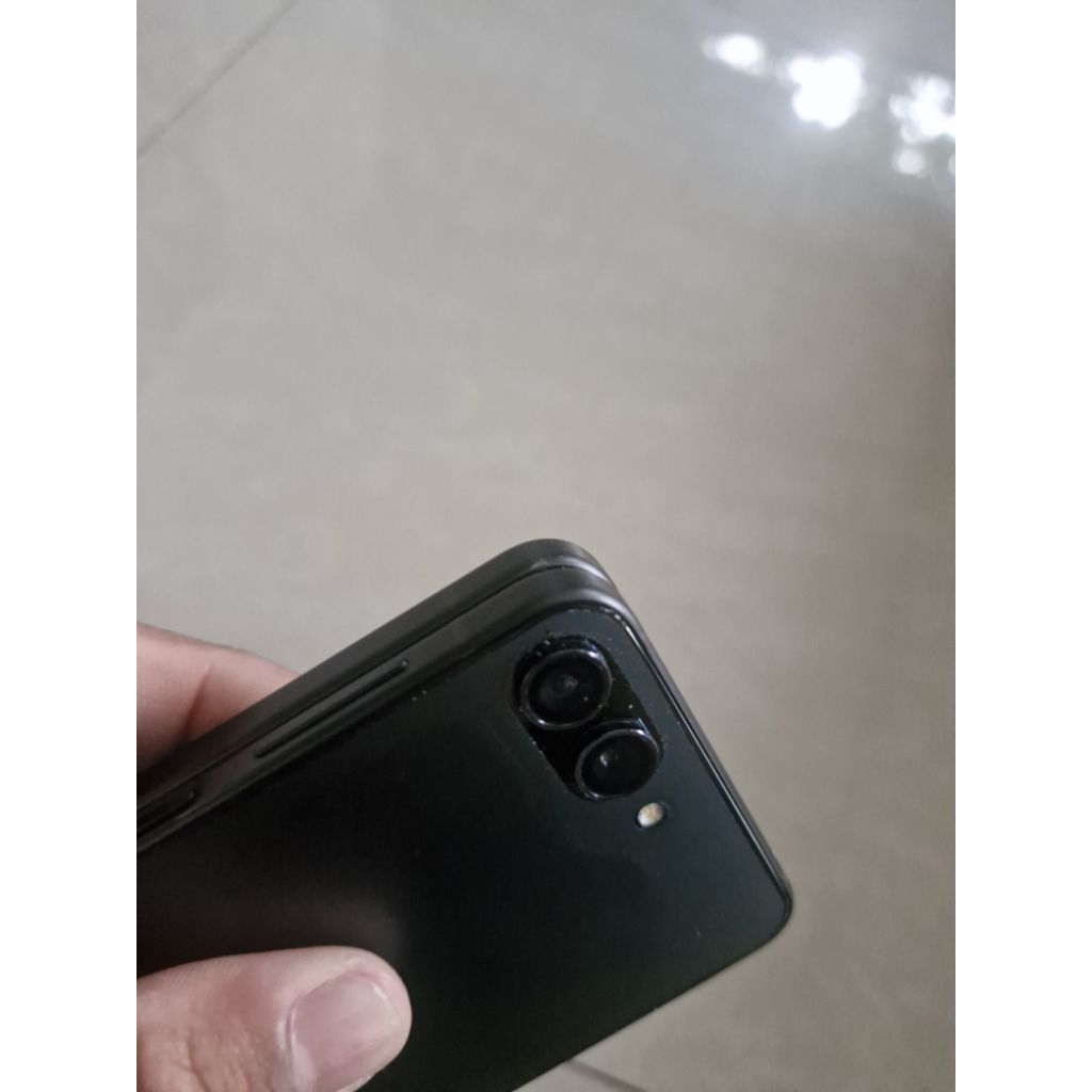 Samsung Galaxy Z Flip 5
