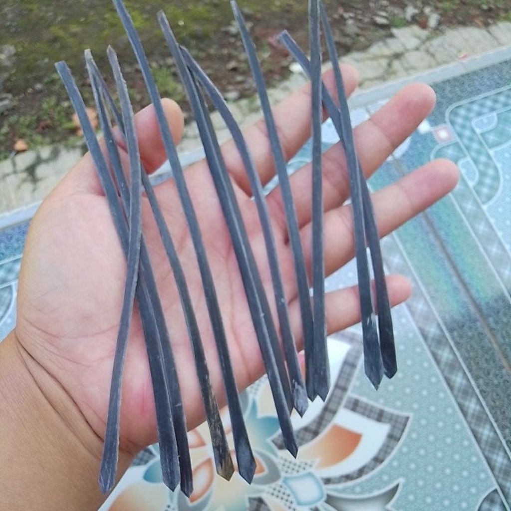 tali simpai isi 12 dari bahan tanduk