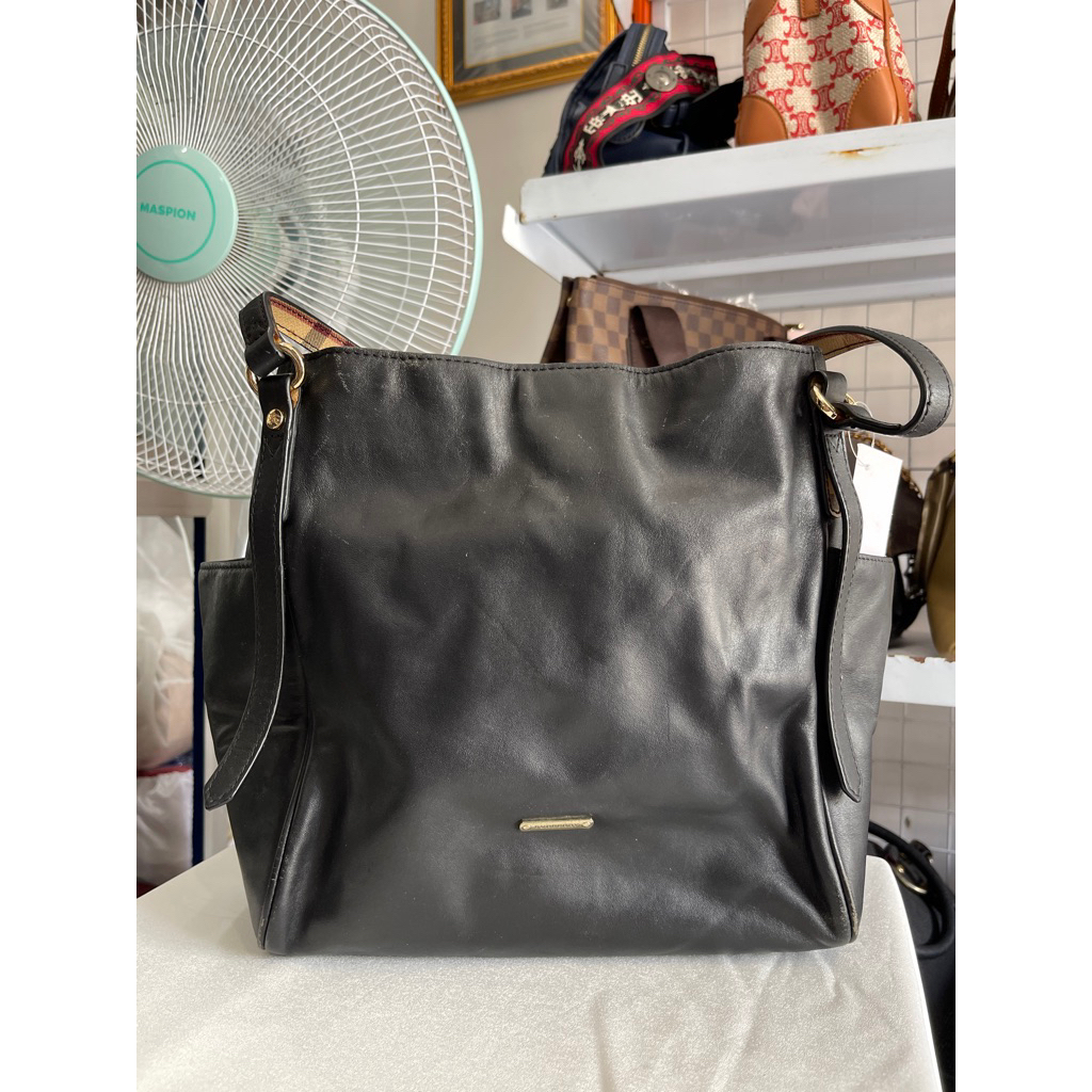 Burberry Bag Black Preloved