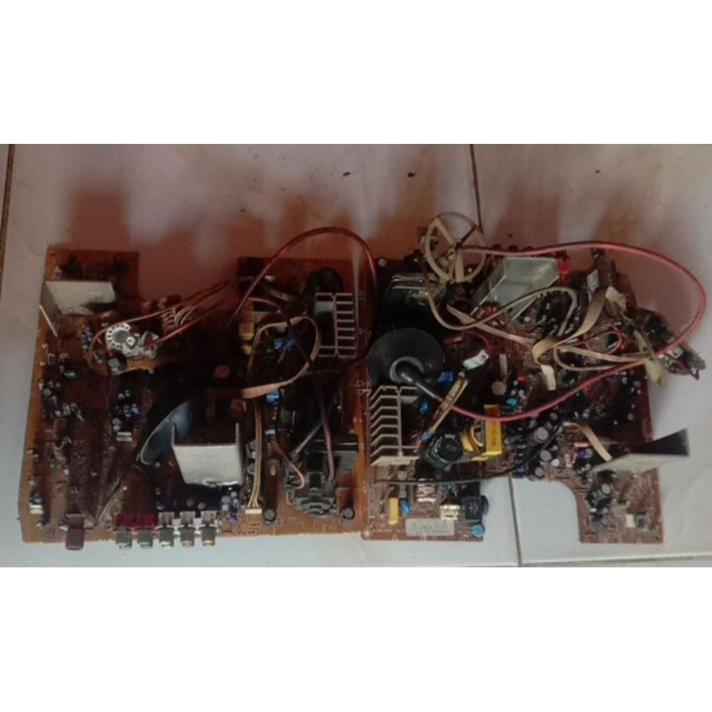 2.mesin tv polytron. slim uslim/kristalin masuk promo lebaran