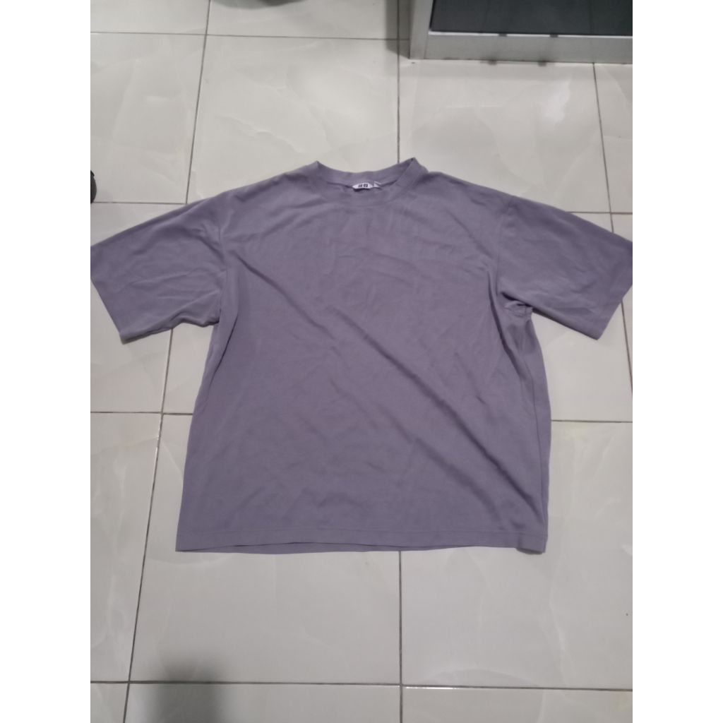 Kaos Uniqlo Airsm