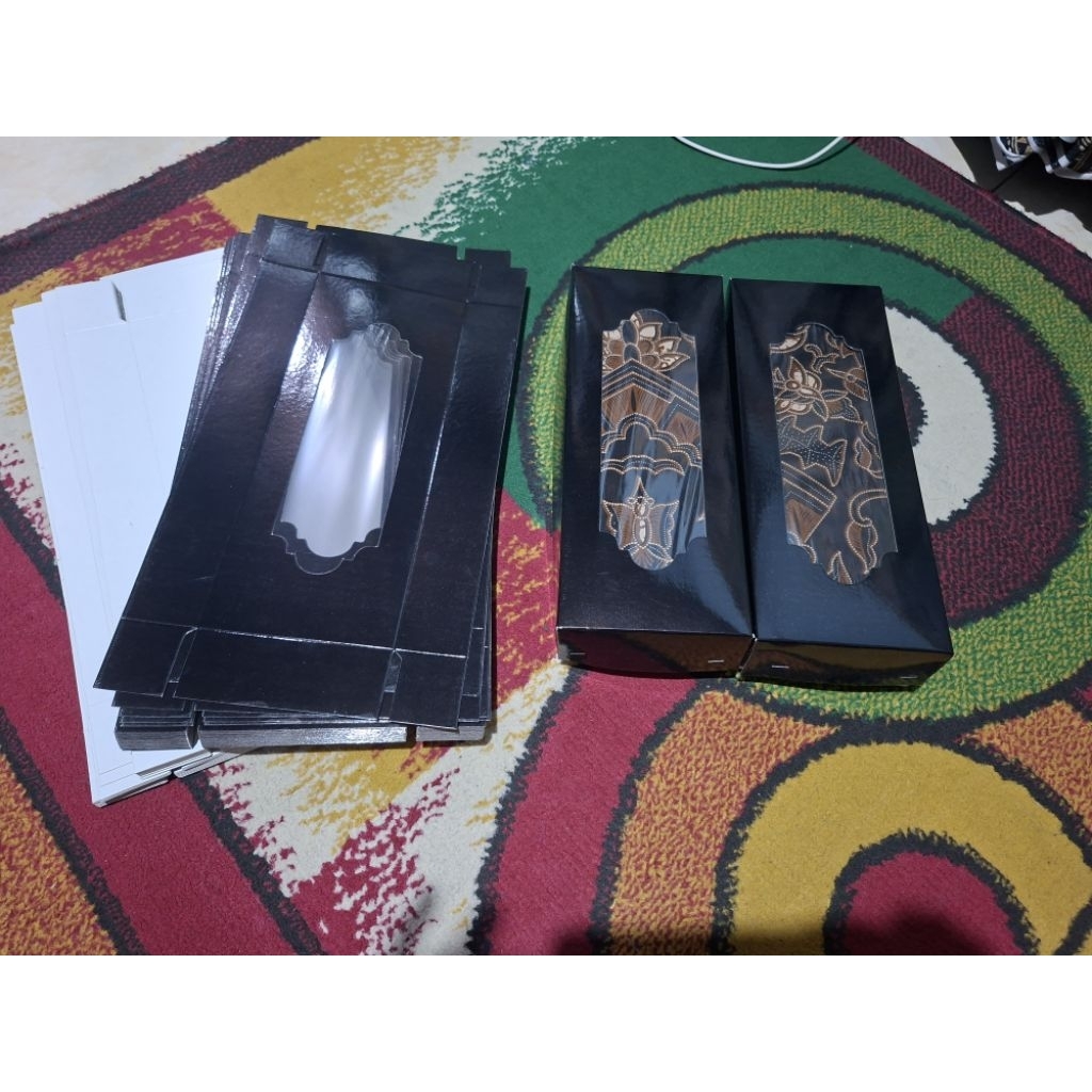BOX KAIN BATIK BOX HAMPERS
