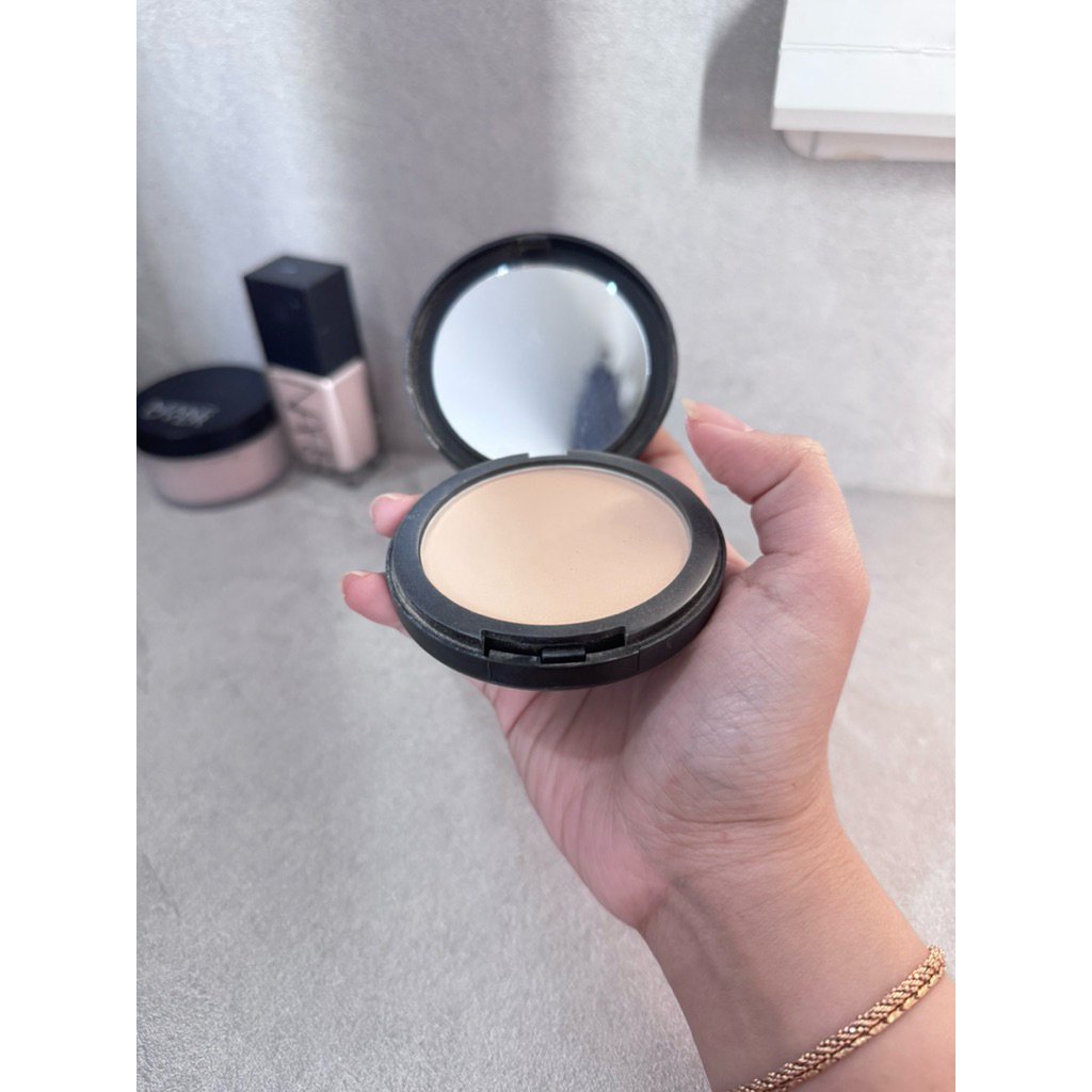 MAKEOVER powerstay powder