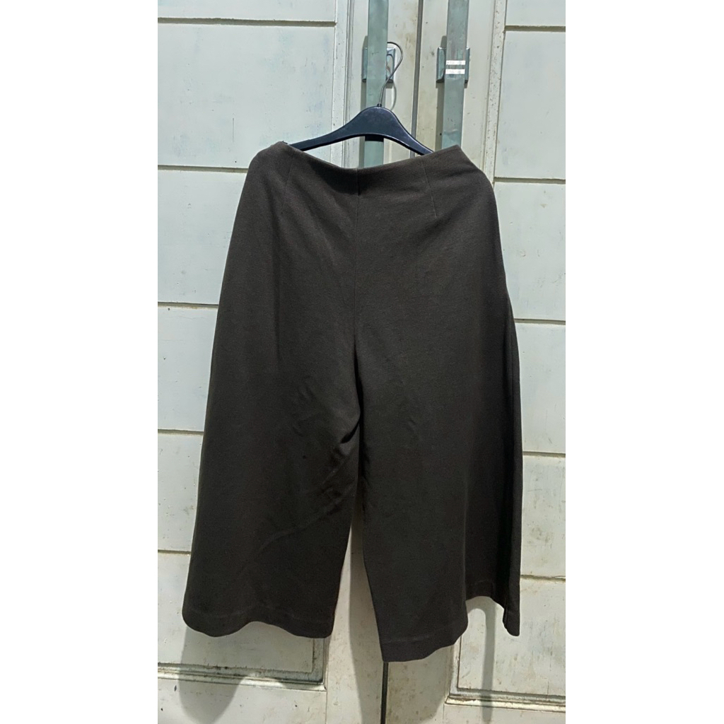 Preloved (UNIQLO) celana santai | kulot