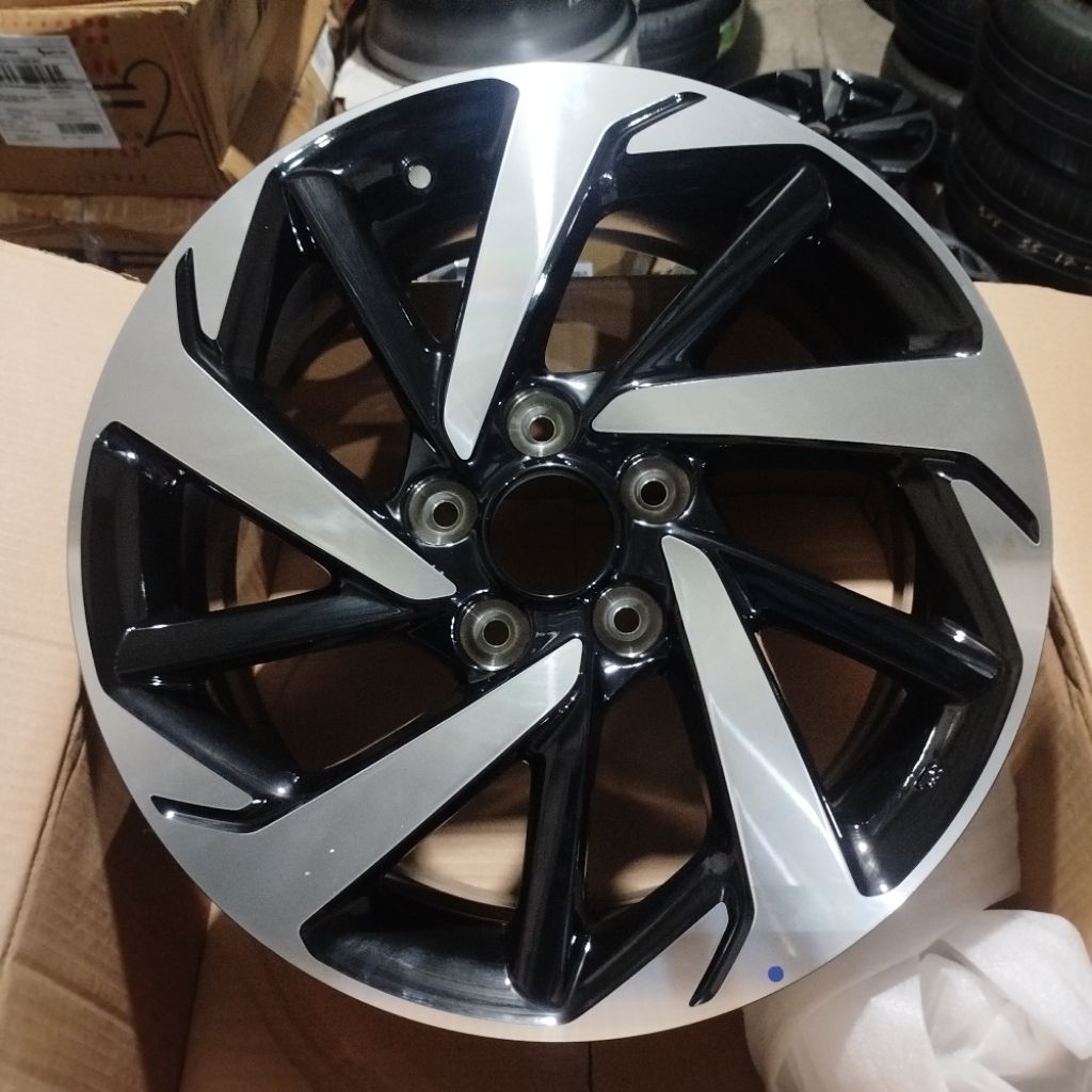 velg Rush TRD R17 pcd 5x114 original. baru 100%