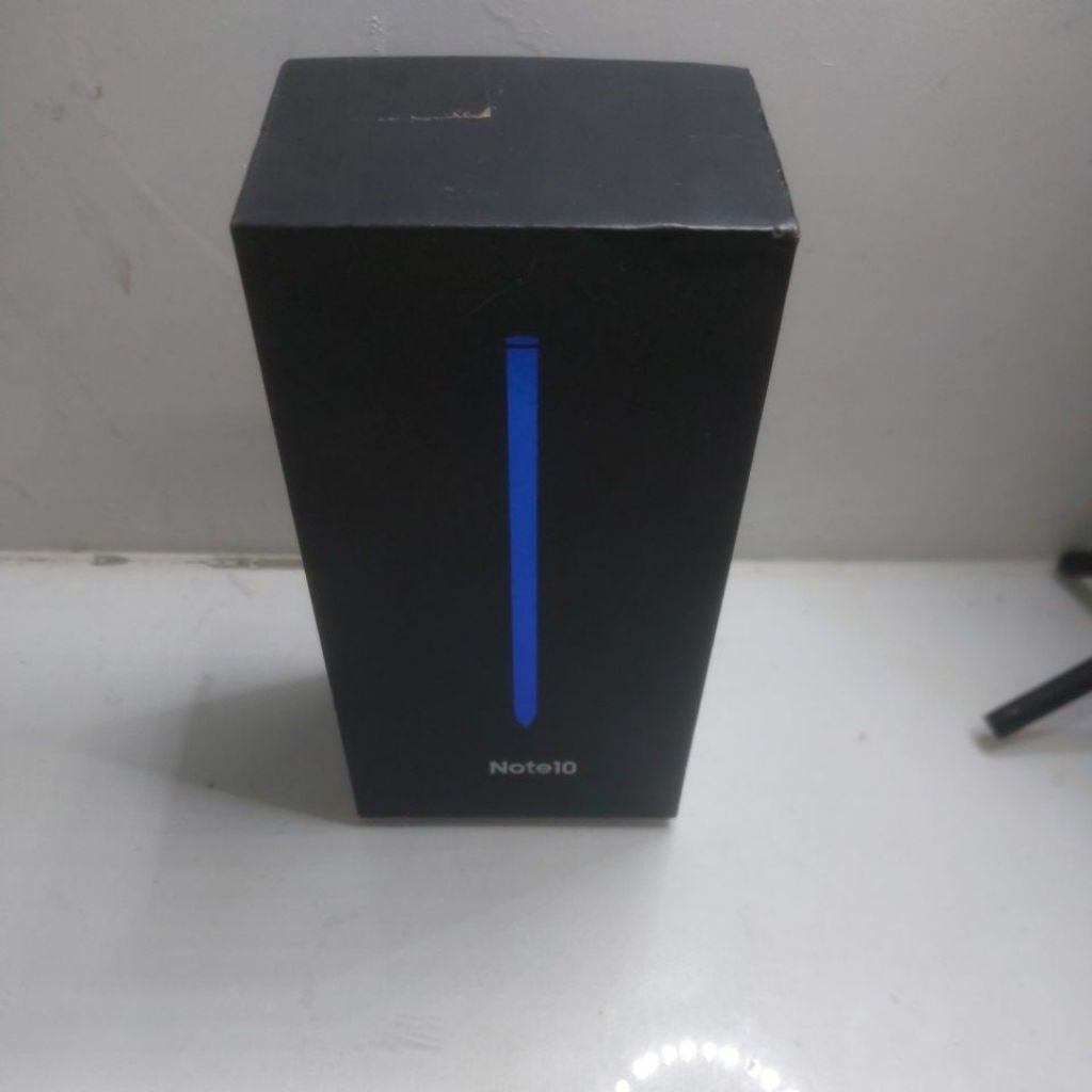 KARDUS SAMSUNG NOTE 10 BEKAS COPOTAN