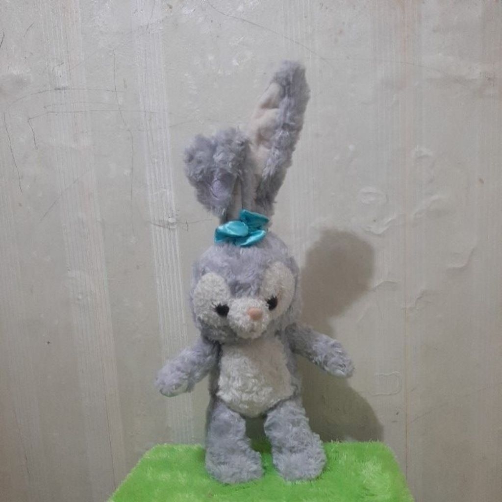 boneka stella lou artikulasi