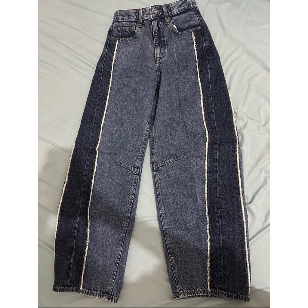 GU Barrel Jeans