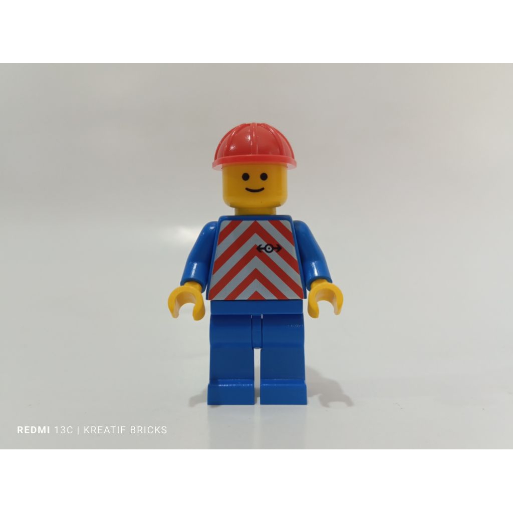 LEGO 9v Train minifigures trn049, dari era 90an akhir (vintage & rare)